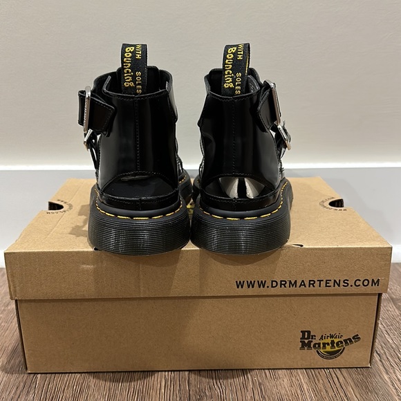 Dr. Martens Sandals ‘Mackaye’ - Picture 6 of 9